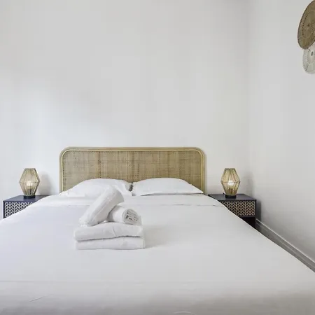 Bnbnook - Light-filled 1br Close To Eiffel Tower Apartment *